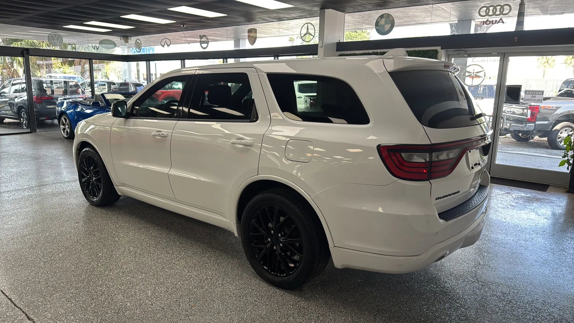 Used 2015 Dodge Durango R/T w/ Technology Group RWD image 5