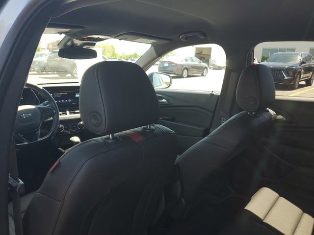 Certified 2025 Chevrolet Trax RS w/ Driver Confidence Package FWD image 9