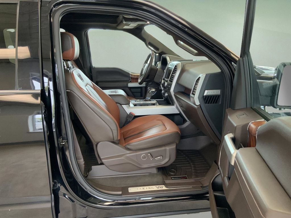 Used 2018 Ford F150 King Ranch w/ Equipment Group 601A Luxury AWD/4WD image 26