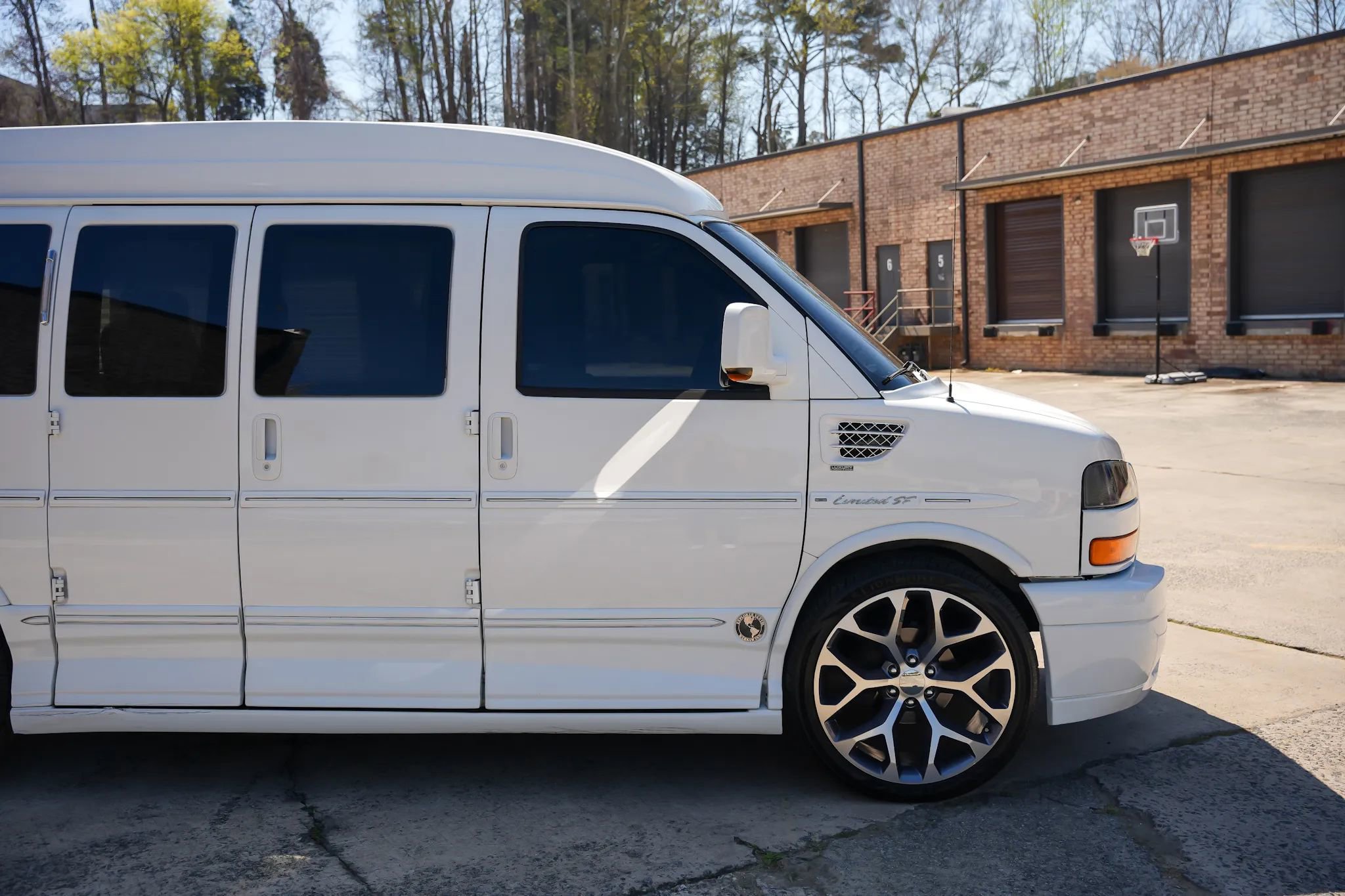 Used 2012 GMC Savana 1500 RWD image 20