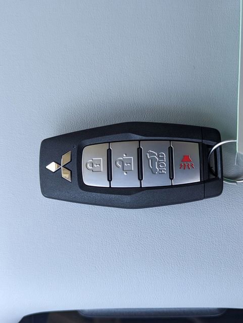 New 2026 Mitsubishi Outlander SE image 29