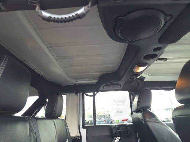 Used 2014 Jeep Wrangler Unlimited Sahara w/ Connectivity Group image 41