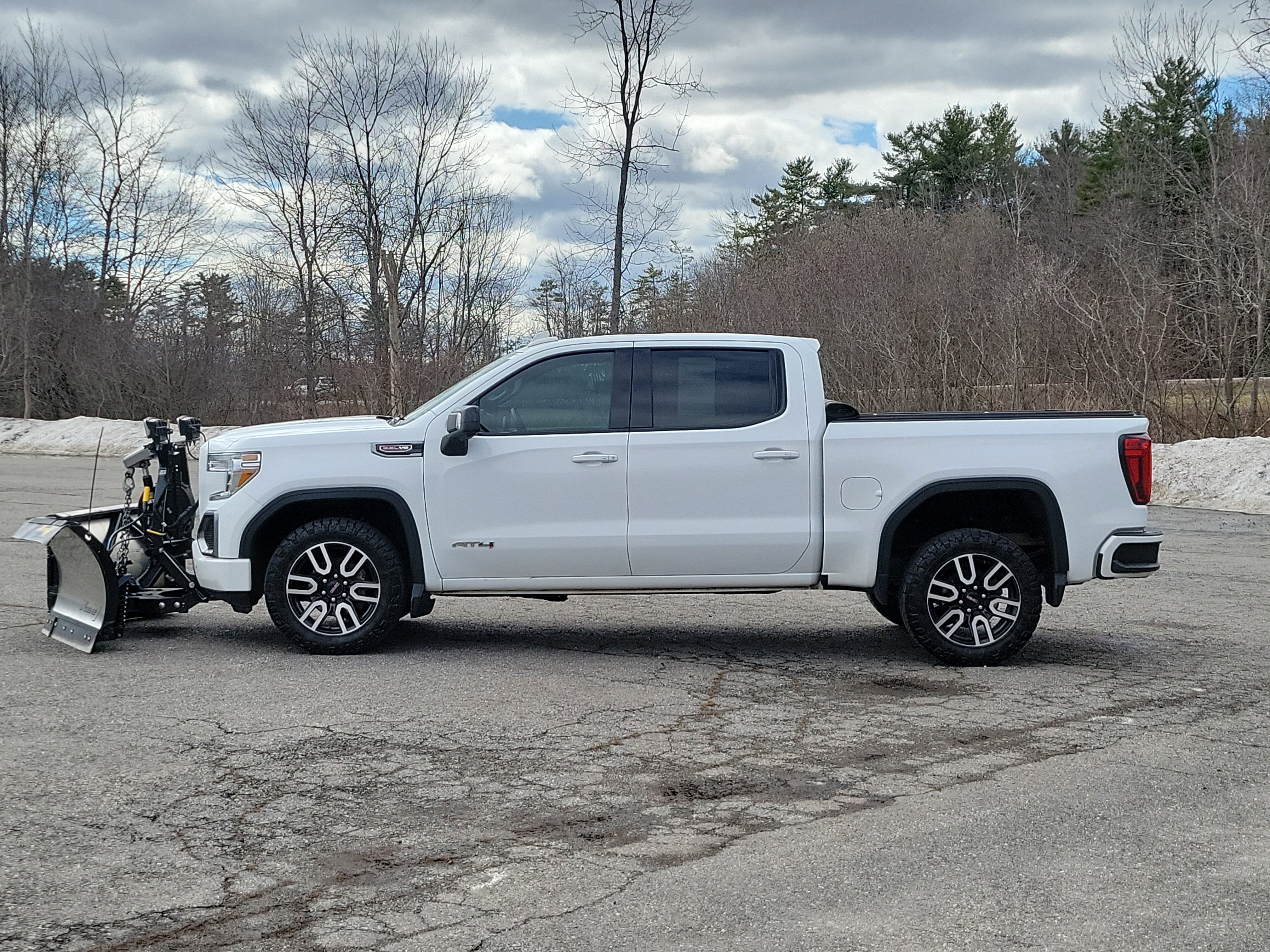 Used 2020 GMC Sierra 1500 AT4 w/ AT4 Preferred Package AWD/4WD image 8