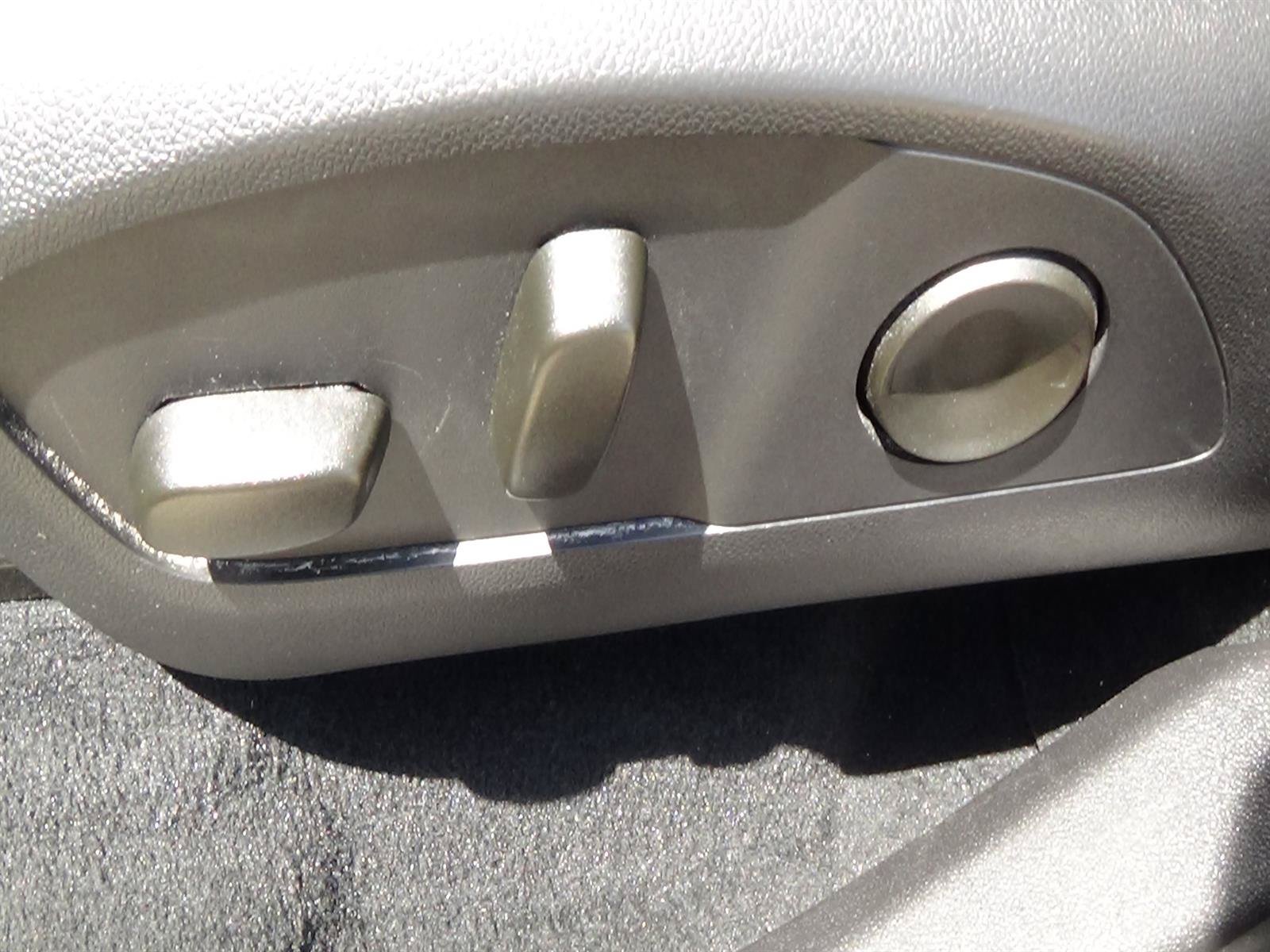 Used 2025 GMC Acadia Elevation FWD image 20