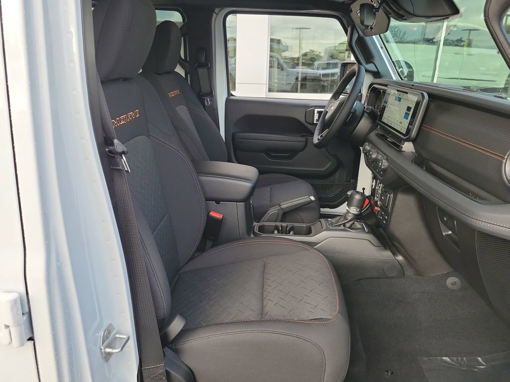 New 2026 Jeep Gladiator Mojave AWD/4WD image 17