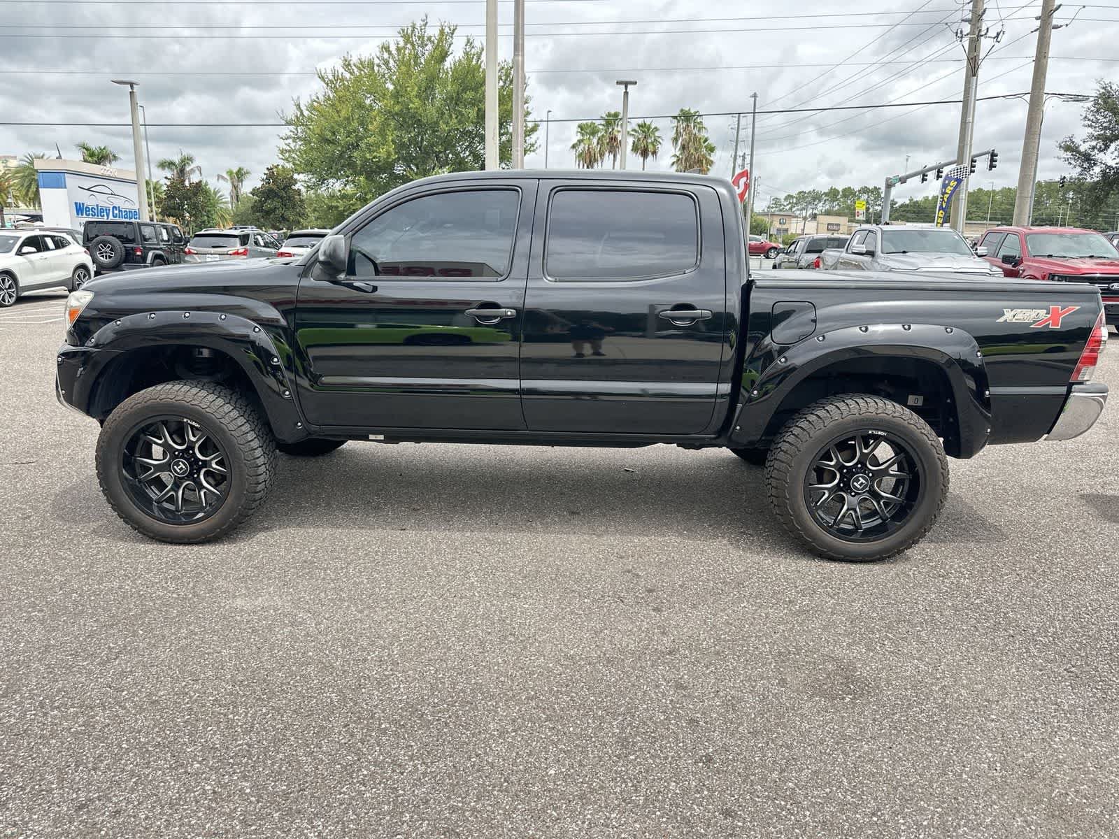 Used 2015 Toyota Tacoma PreRunner w/ SR5 Package RWD image 3