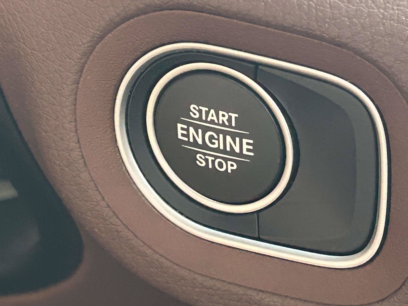 Certified 2025 Mercedes-Benz GLE 450e 4MATIC image 30