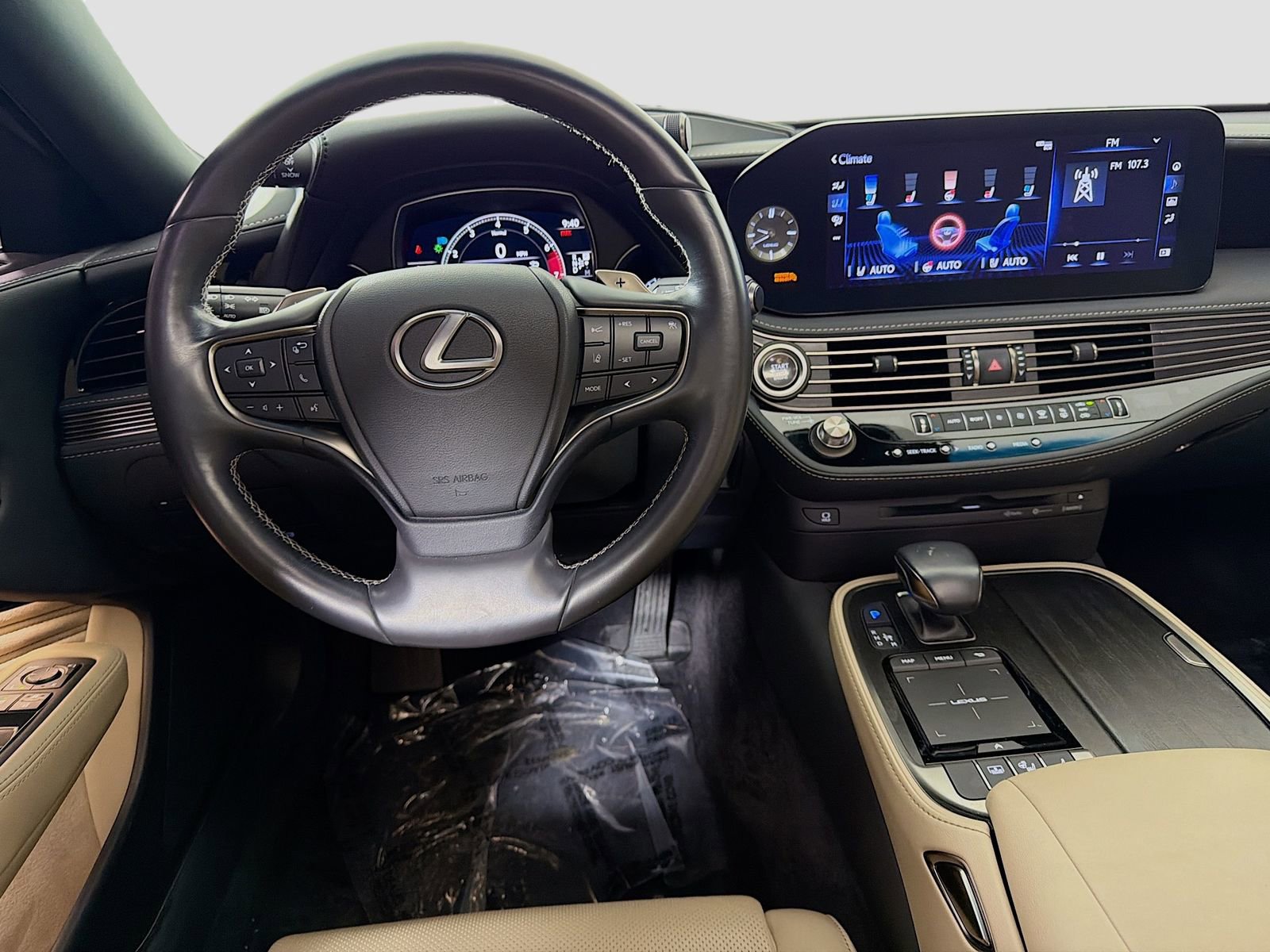 Used 2021 Lexus LS 500 RWD image 25