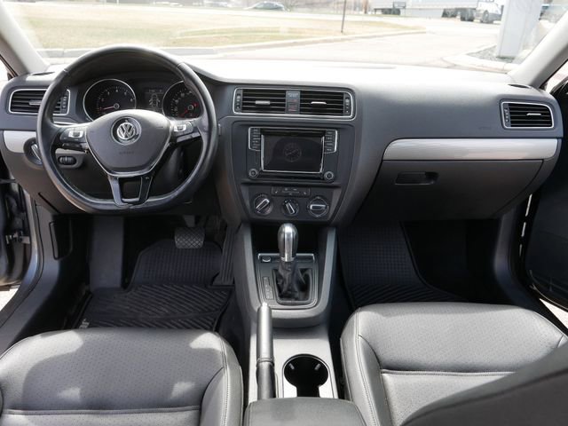 Used 2017 Volkswagen Jetta SE image 22