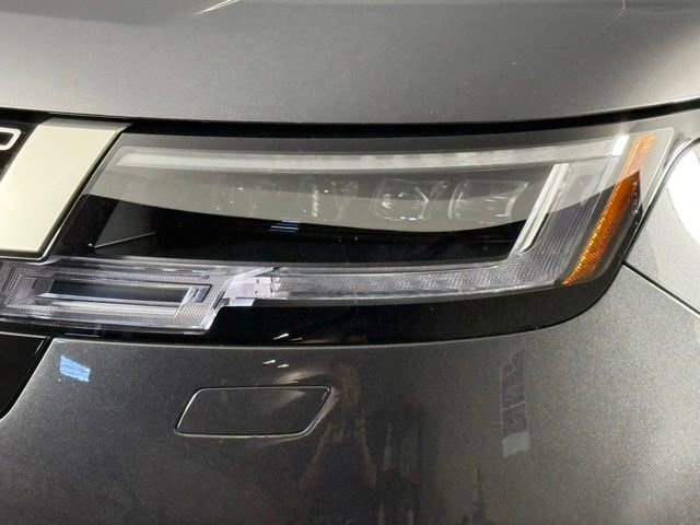 Certified 2025 Land Rover Range Rover Long Wheelbase Autobiography AWD/4WD image 12