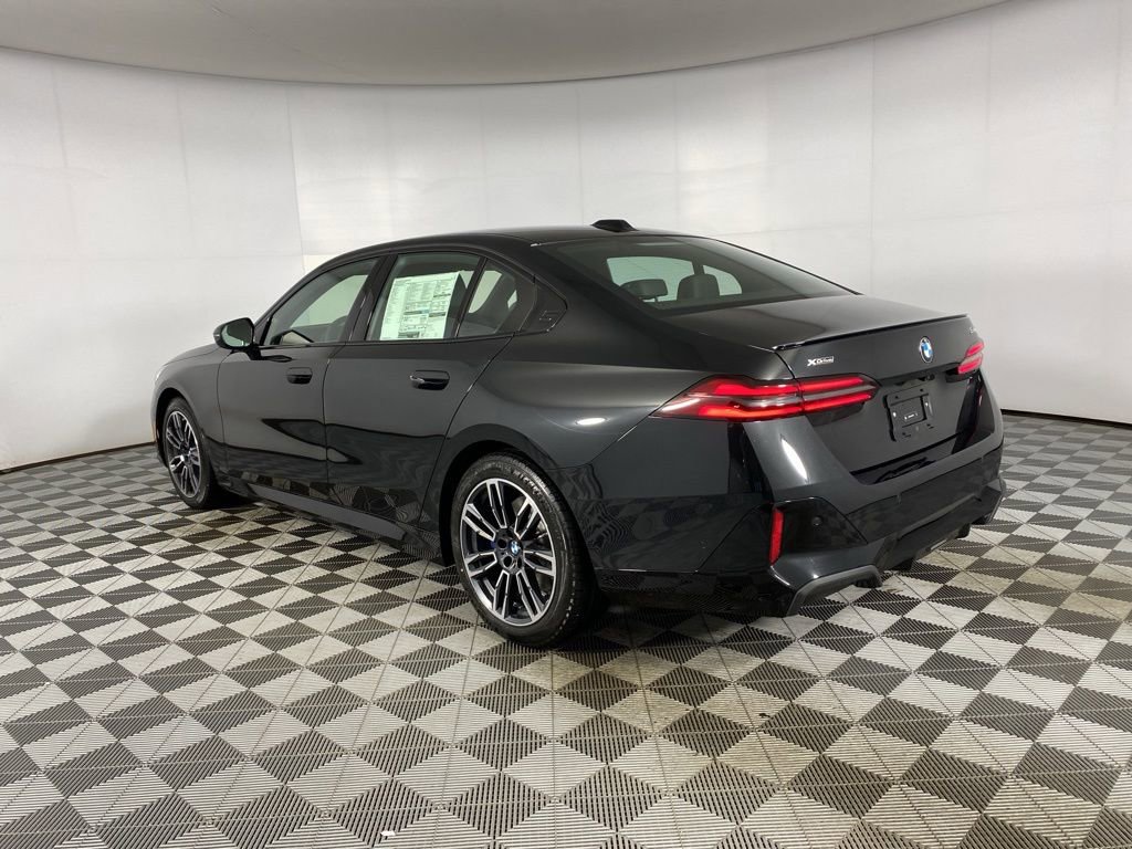 New 2026 BMW 530i xDrive w/ M Sport Package image 19