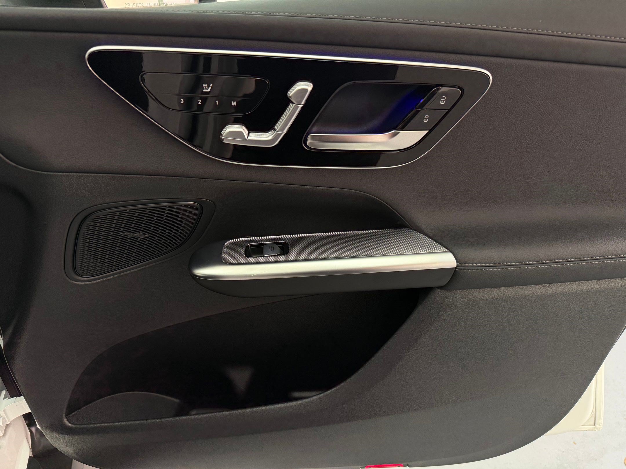 Certified 2025 Mercedes-Benz GLC 350e 4MATIC image 27
