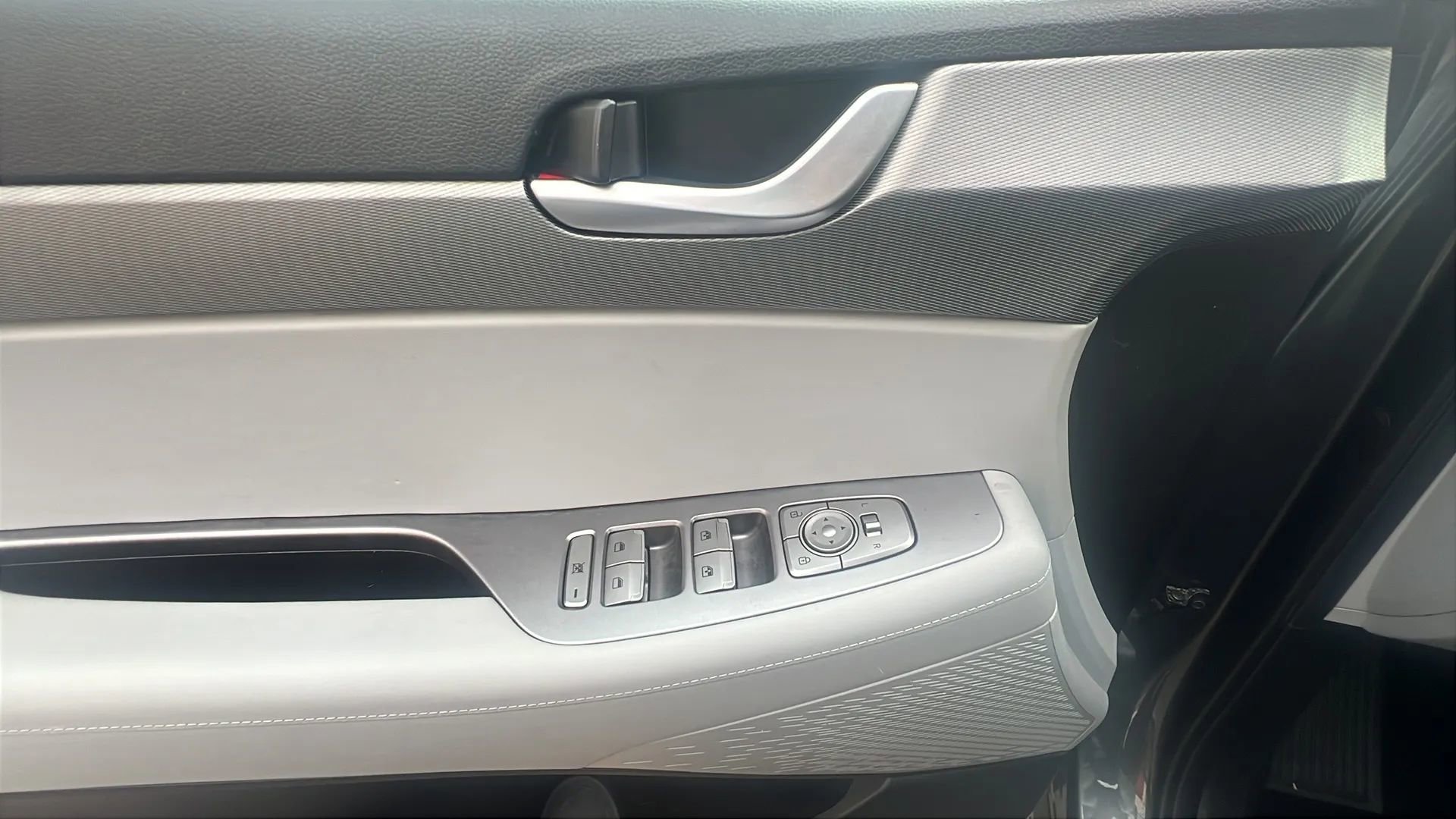 Used 2022 Hyundai Palisade SE image 23