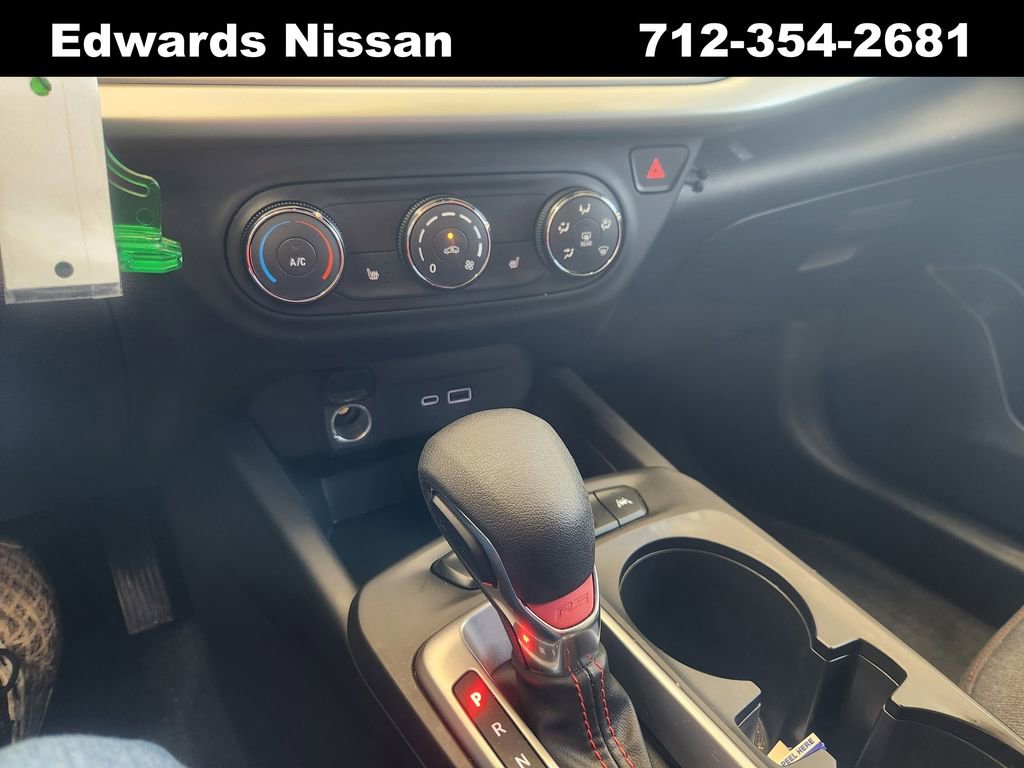 Used 2024 Chevrolet Trax RS w/ Driver Confidence Package image 30