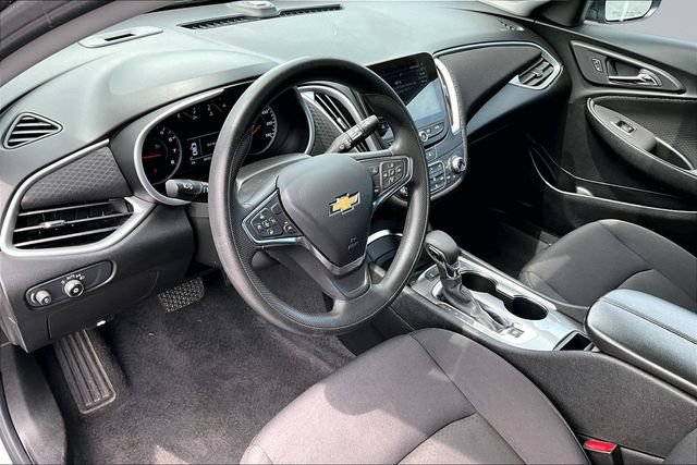 Used 2024 Chevrolet Malibu LT FWD image 16