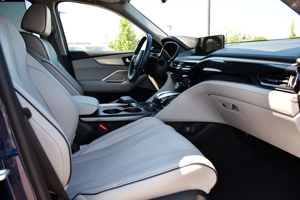 Used 2023 Acura MDX SH-AWD w/ Advance Package image 34