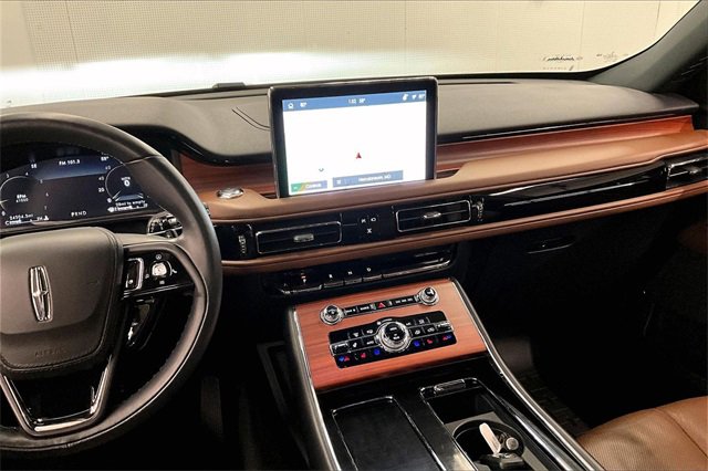 Used 2023 Lincoln Aviator Reserve w/ Elements Package Plus image 6