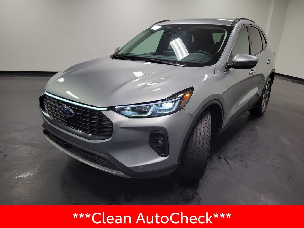 Used 2024 Ford Escape Platinum AWD/4WD image 4