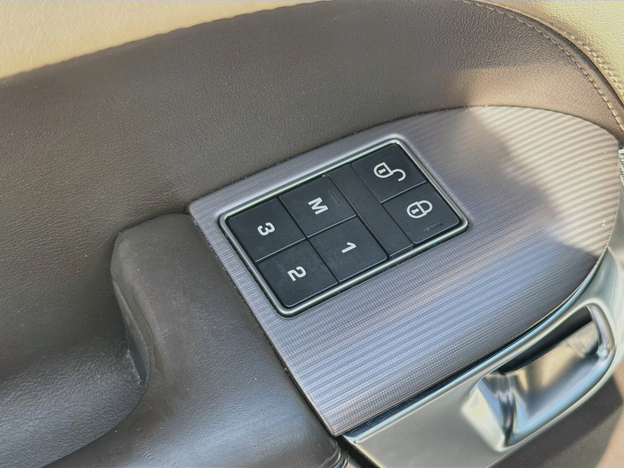 Used 2019 Land Rover Range Rover Sport HSE AWD/4WD image 44
