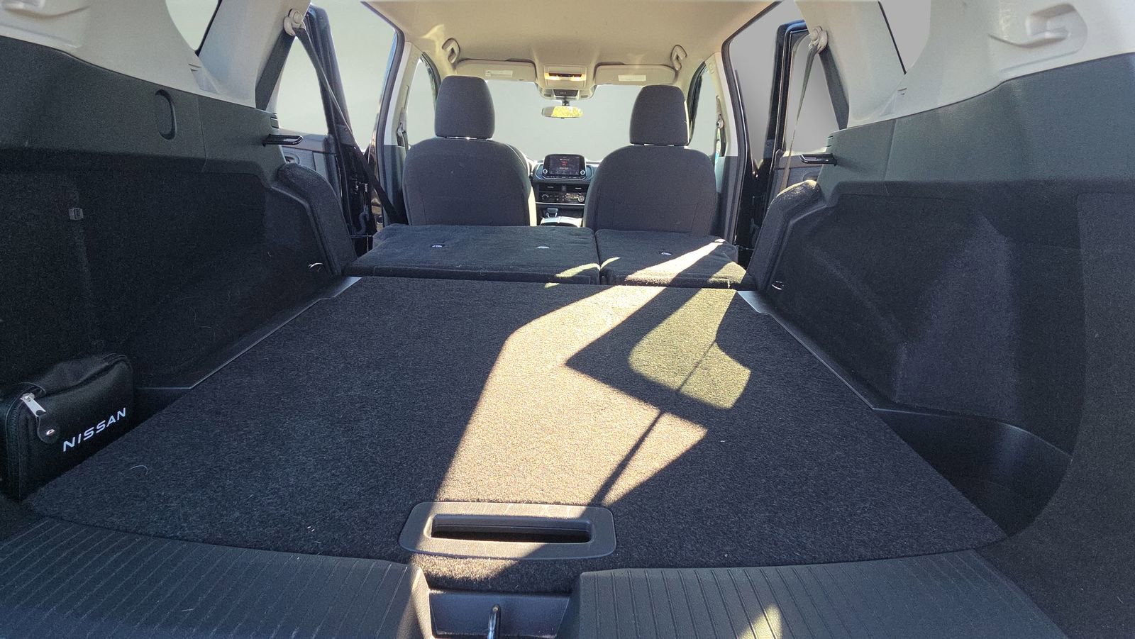 Used 2023 Nissan Rogue S FWD image 21