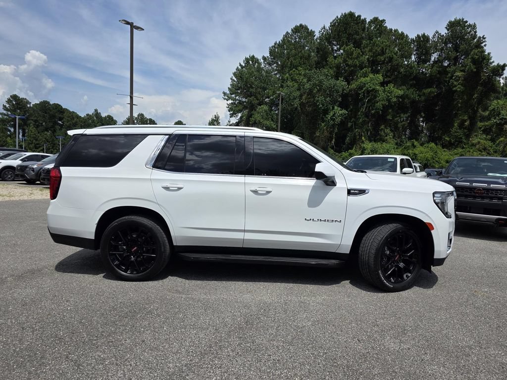 Used 2022 GMC Yukon SLE w/ Gmc Pro Safety Plus Package RWD image 32
