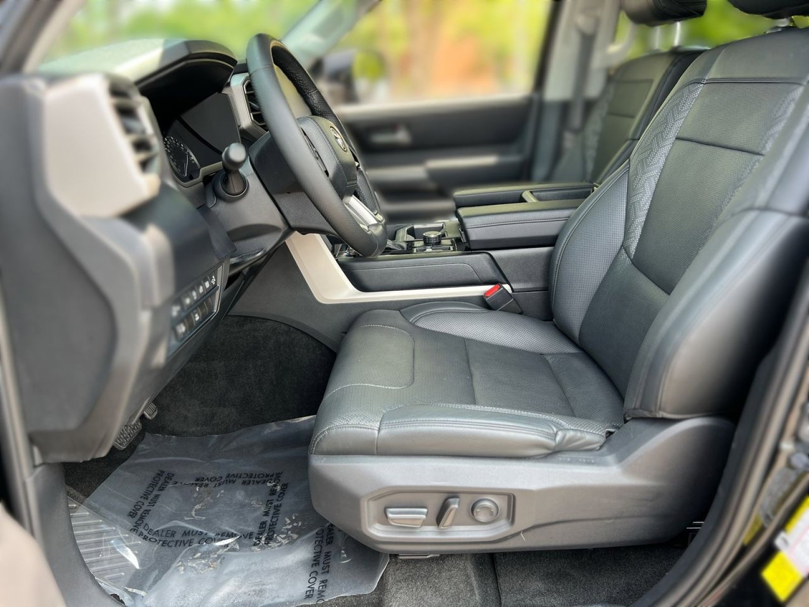 Used 2023 Toyota Tundra SR5 w/ SR5 Premium Package AWD/4WD image 17
