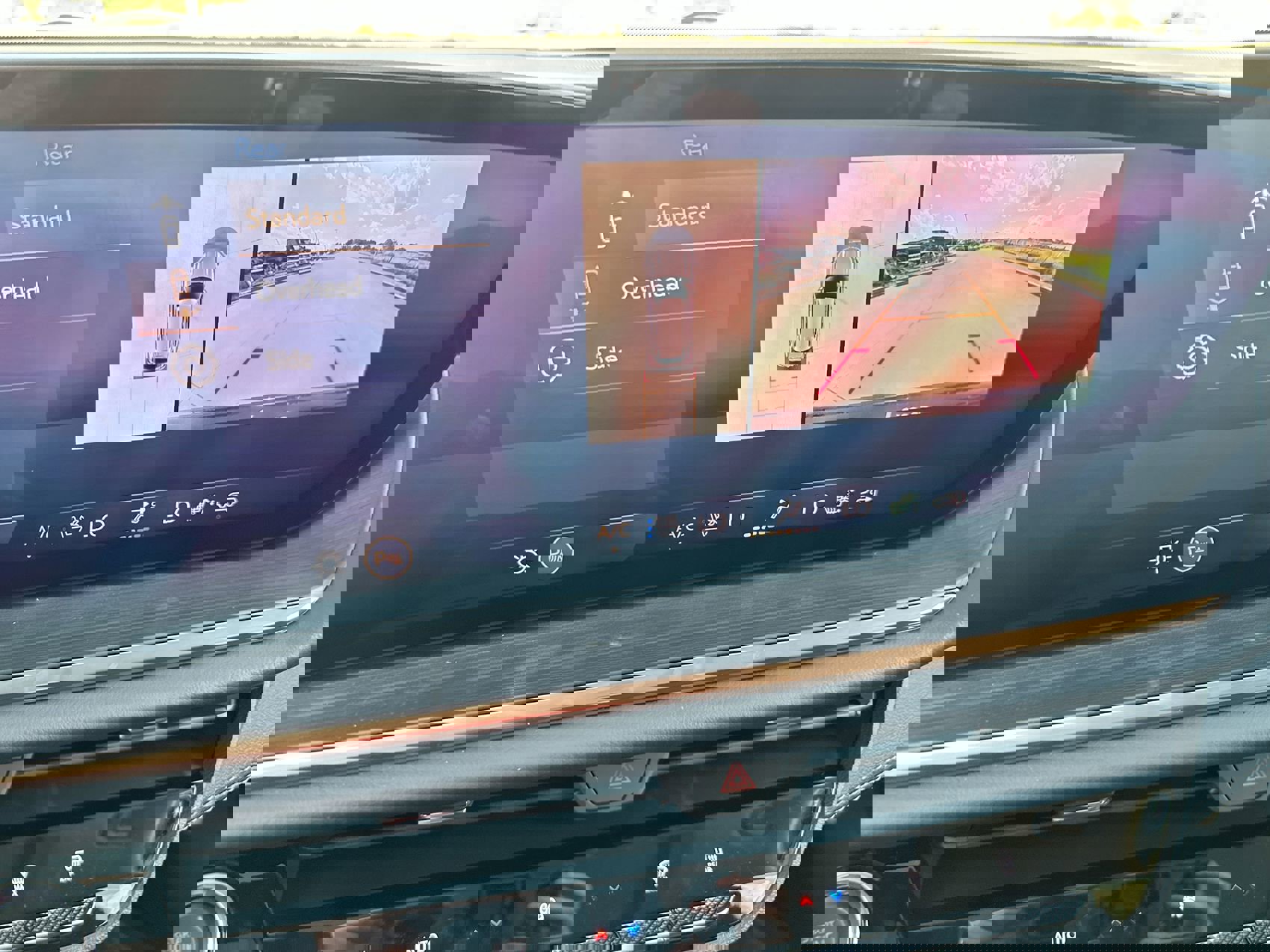 New 2025 Buick Envision Avenir image 17