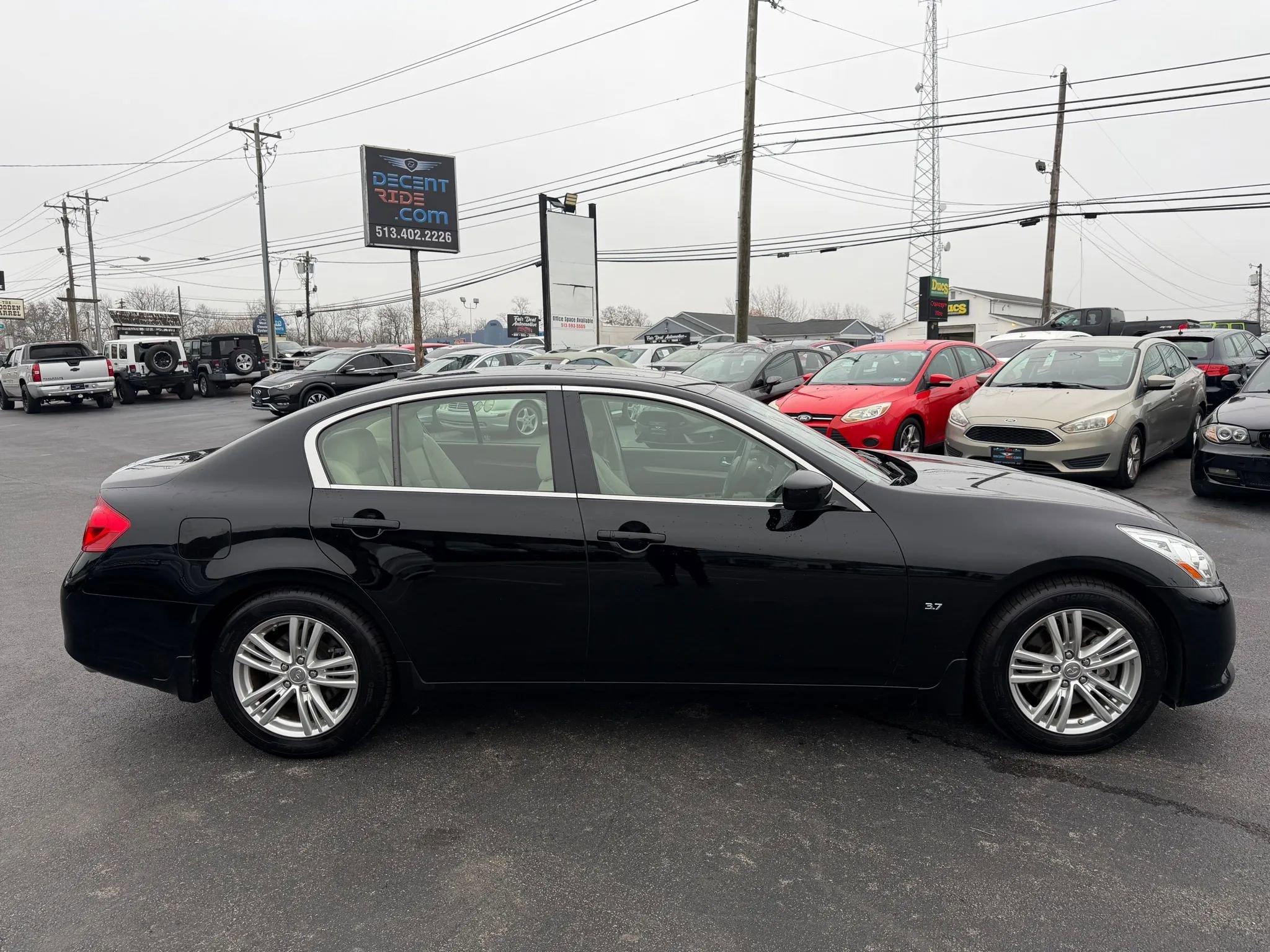 Used 2015 INFINITI Q40 w/ Navigation Package image 2