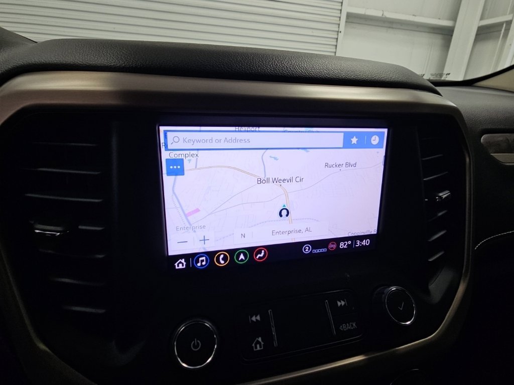 Used 2023 GMC Acadia Denali w/ Denali Ultimate Package AWD/4WD image 17