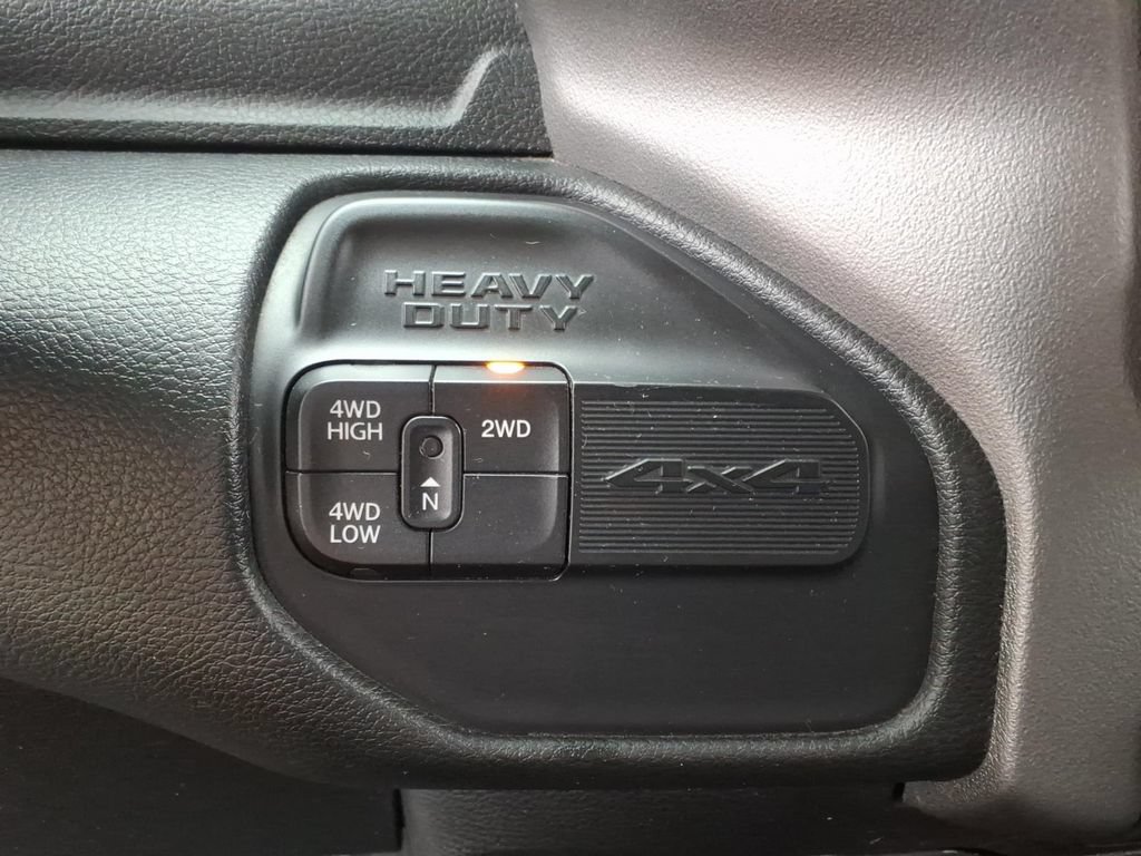 Used 2020 RAM 2500 Big Horn AWD/4WD image 9