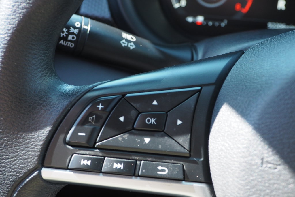 Used 2023 Nissan Kicks SV FWD image 25