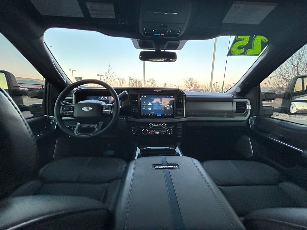 Used 2025 Ford F450 Platinum image 13