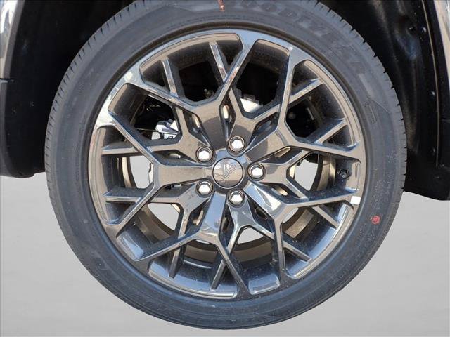 New 2026 Jeep Grand Cherokee Summit AWD/4WD image 7