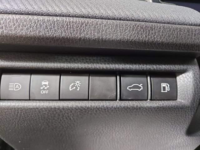 Used 2025 Toyota Camry SE FWD image 27
