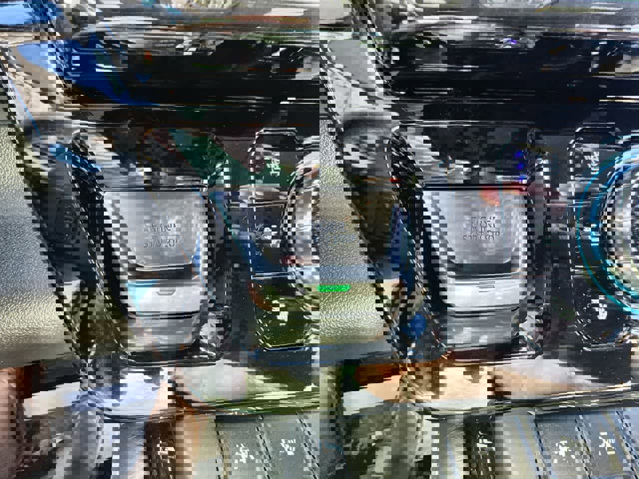 Used 2025 GMC Sierra 1500 AT4X image 17