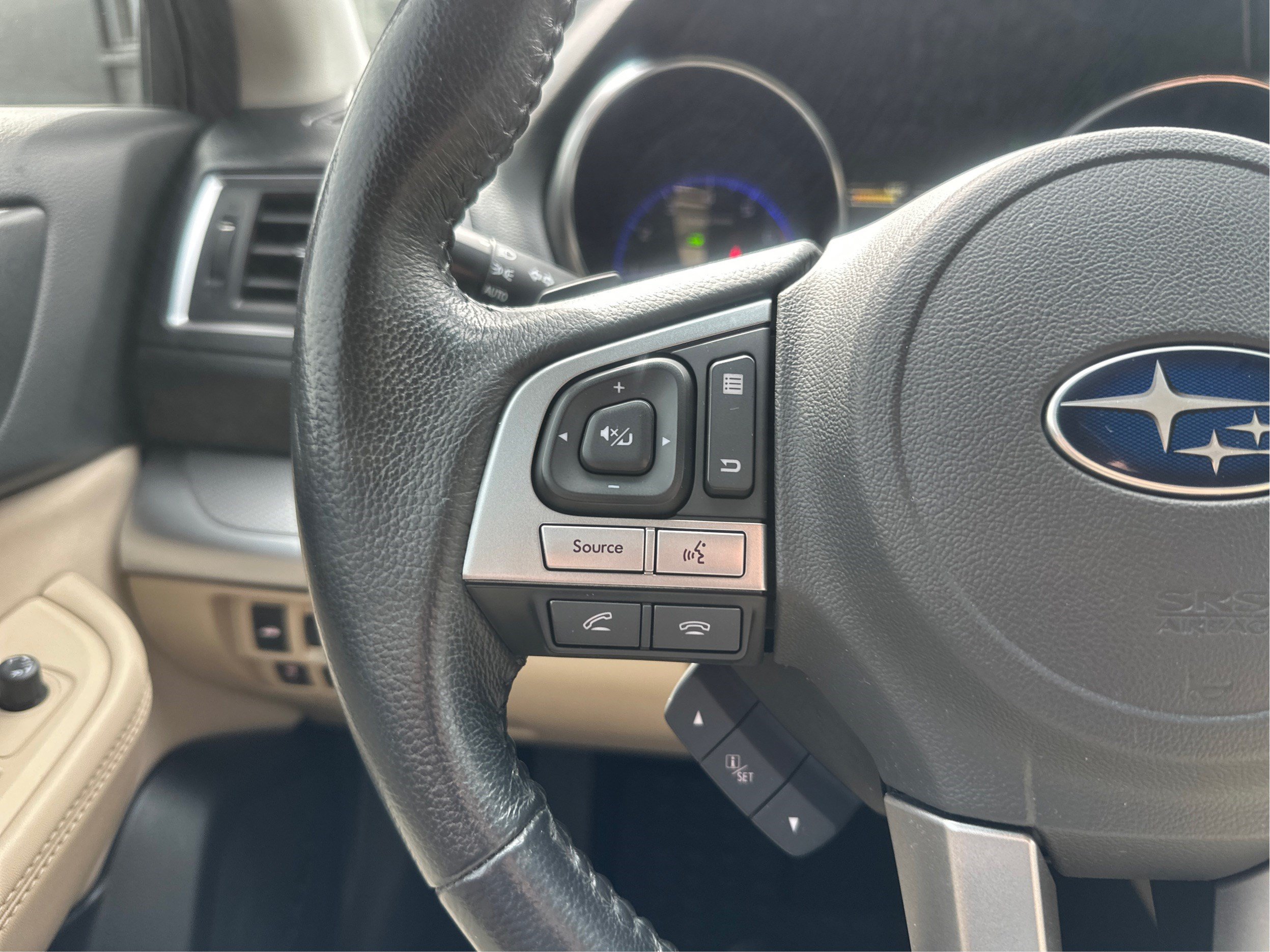 Used 2017 Subaru Legacy 2.5i Premium AWD/4WD image 31