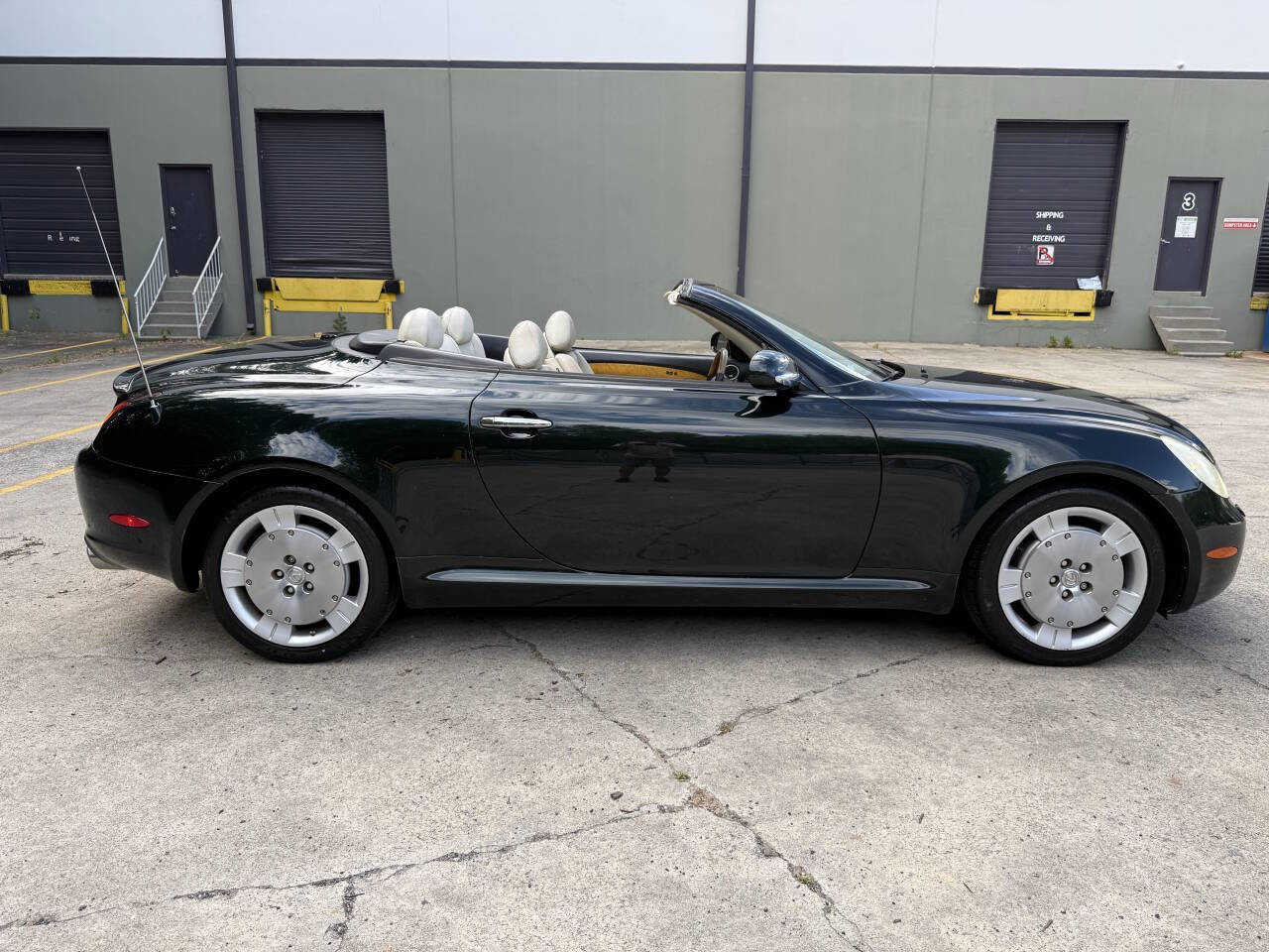 Used 2003 Lexus SC 430 Convertible RWD image 3