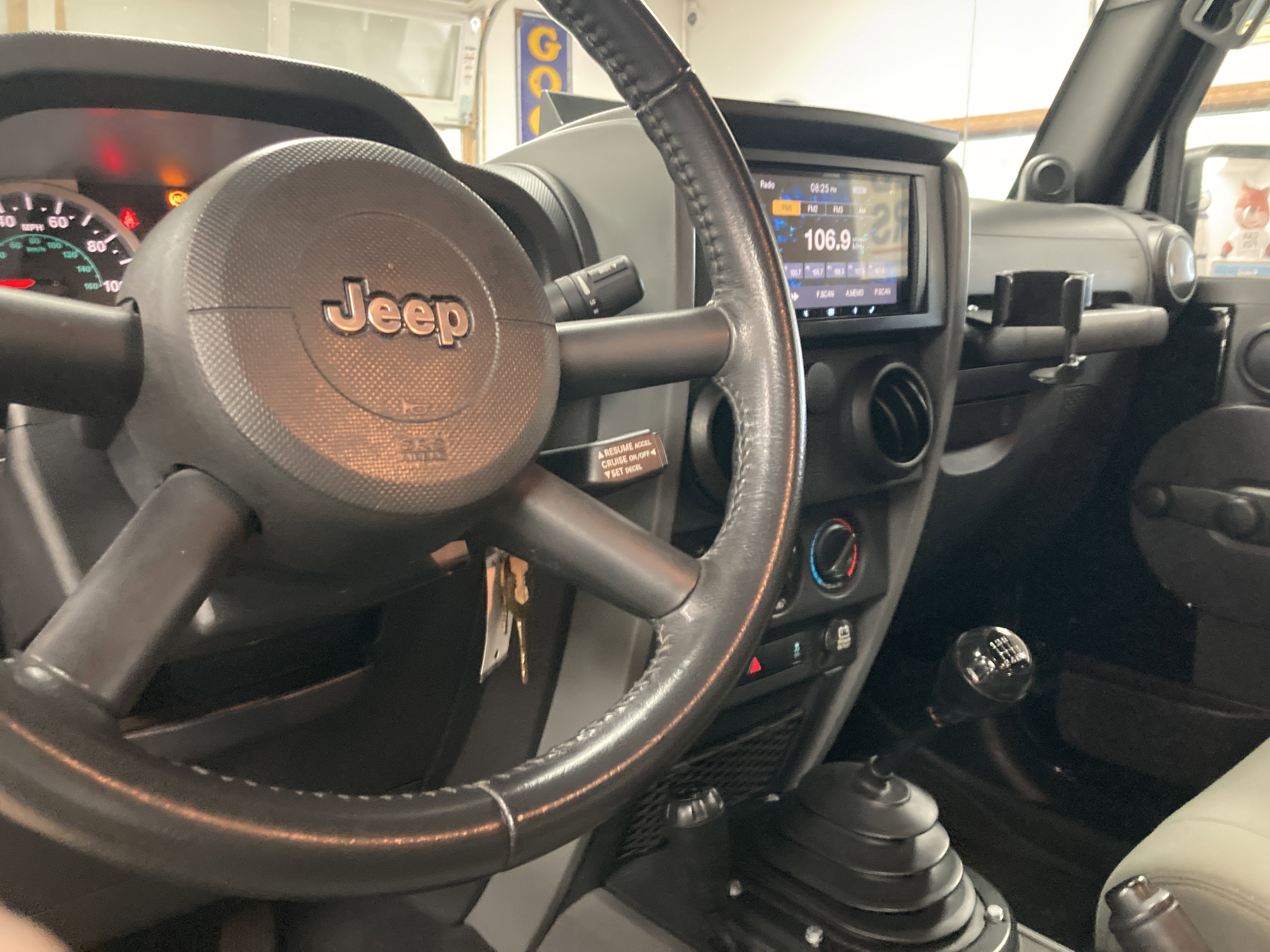 Used 2010 Jeep Wrangler Sport AWD/4WD image 13