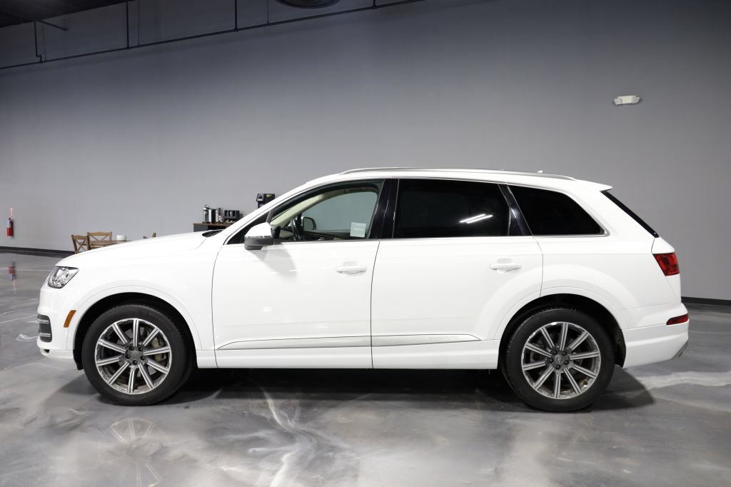 Used 2017 Audi Q7 3.0T Premium Plus AWD/4WD image 4