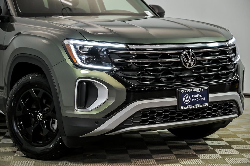 Certified 2026 Volkswagen Atlas Peak Edition AWD/4WD image 2
