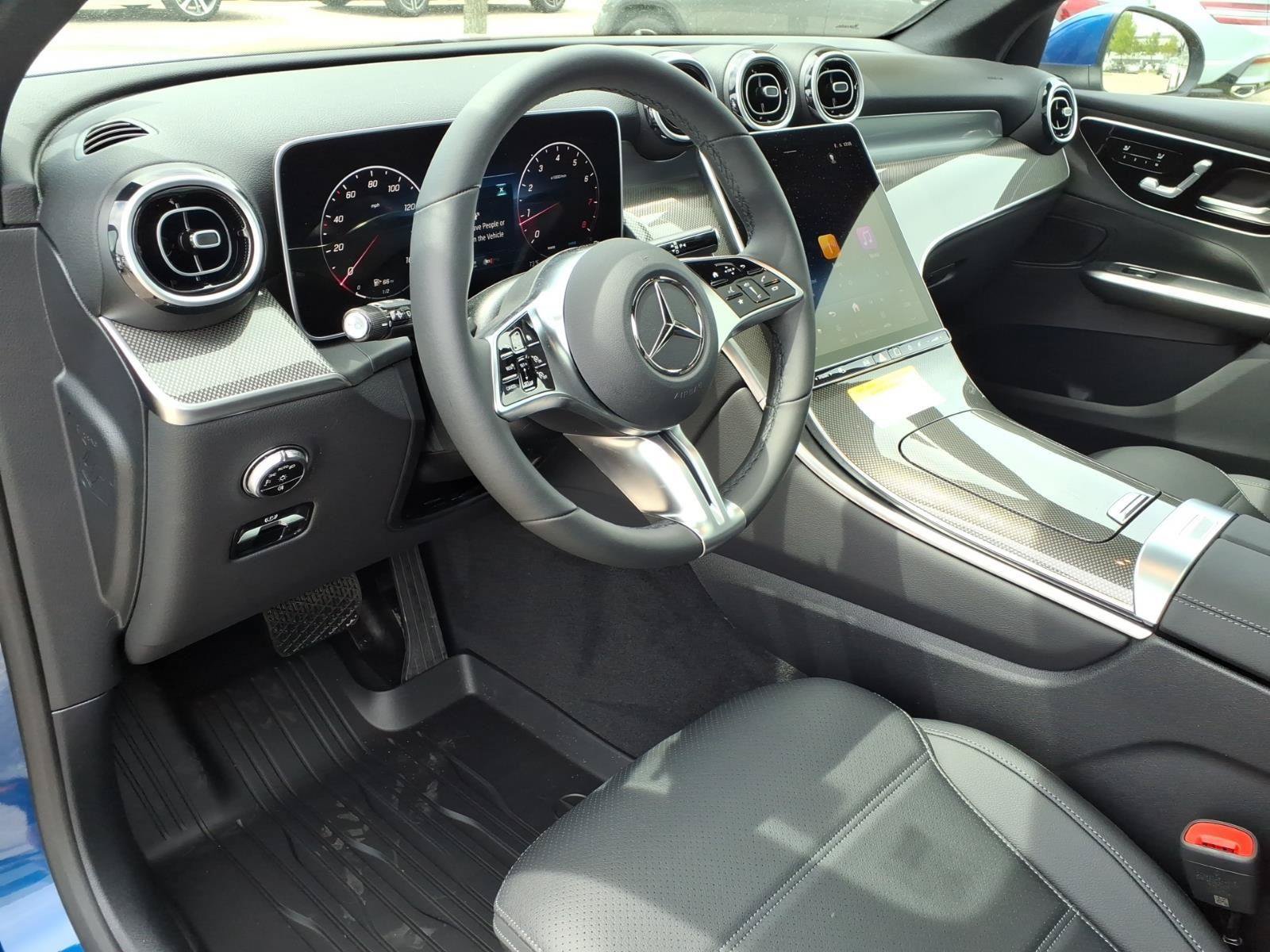 New 2026 Mercedes-Benz GLC 300 image 25