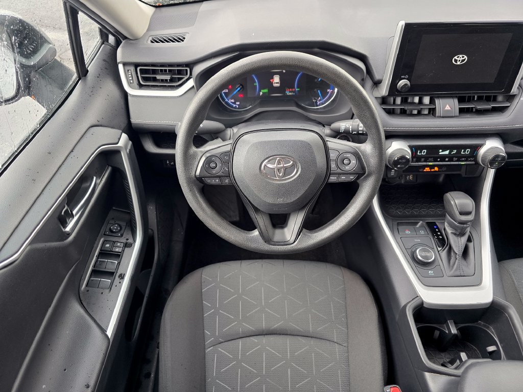 Certified 2025 Toyota RAV4 XLE AWD/4WD image 24