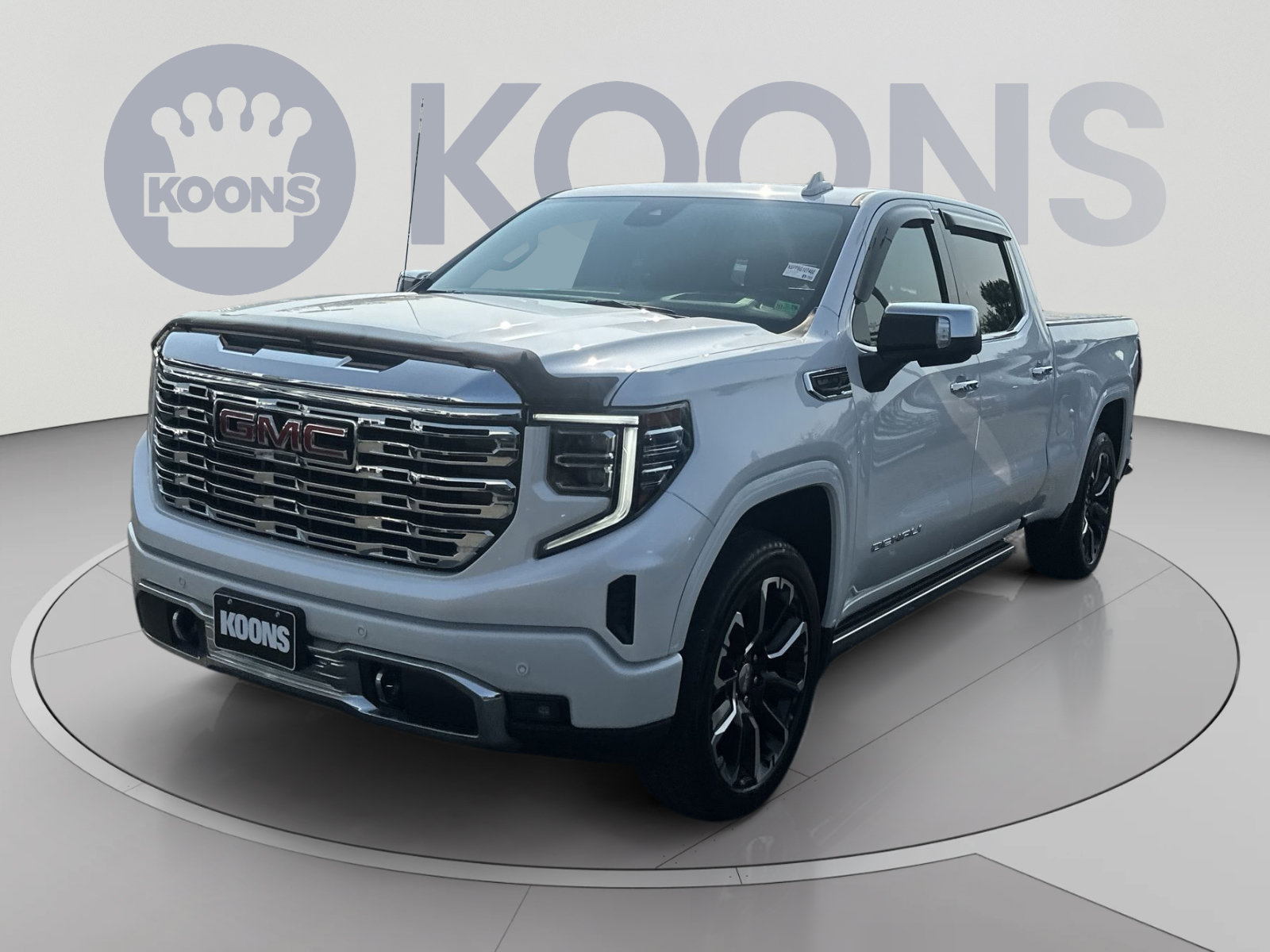 Used 2024 GMC Sierra 1500 Denali w/ Denali Reserve Package AWD/4WD image 5