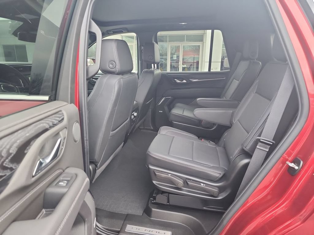 Certified 2024 GMC Yukon Denali w/ LPO, Floor Liner Package AWD/4WD image 25