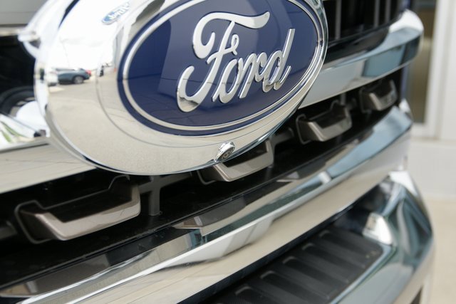 New 2025 Ford F250 King Ranch w/ Chrome Package image 8