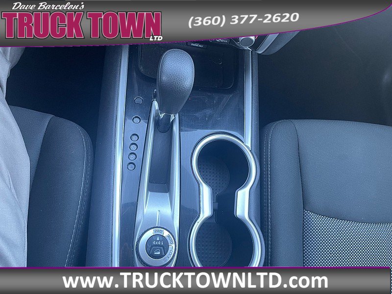 Used 2020 Nissan Pathfinder S AWD/4WD image 32