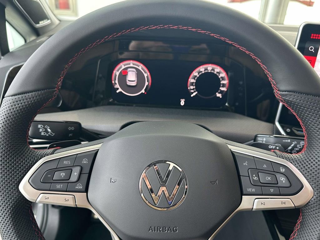 New 2026 Volkswagen GTI SE FWD image 16