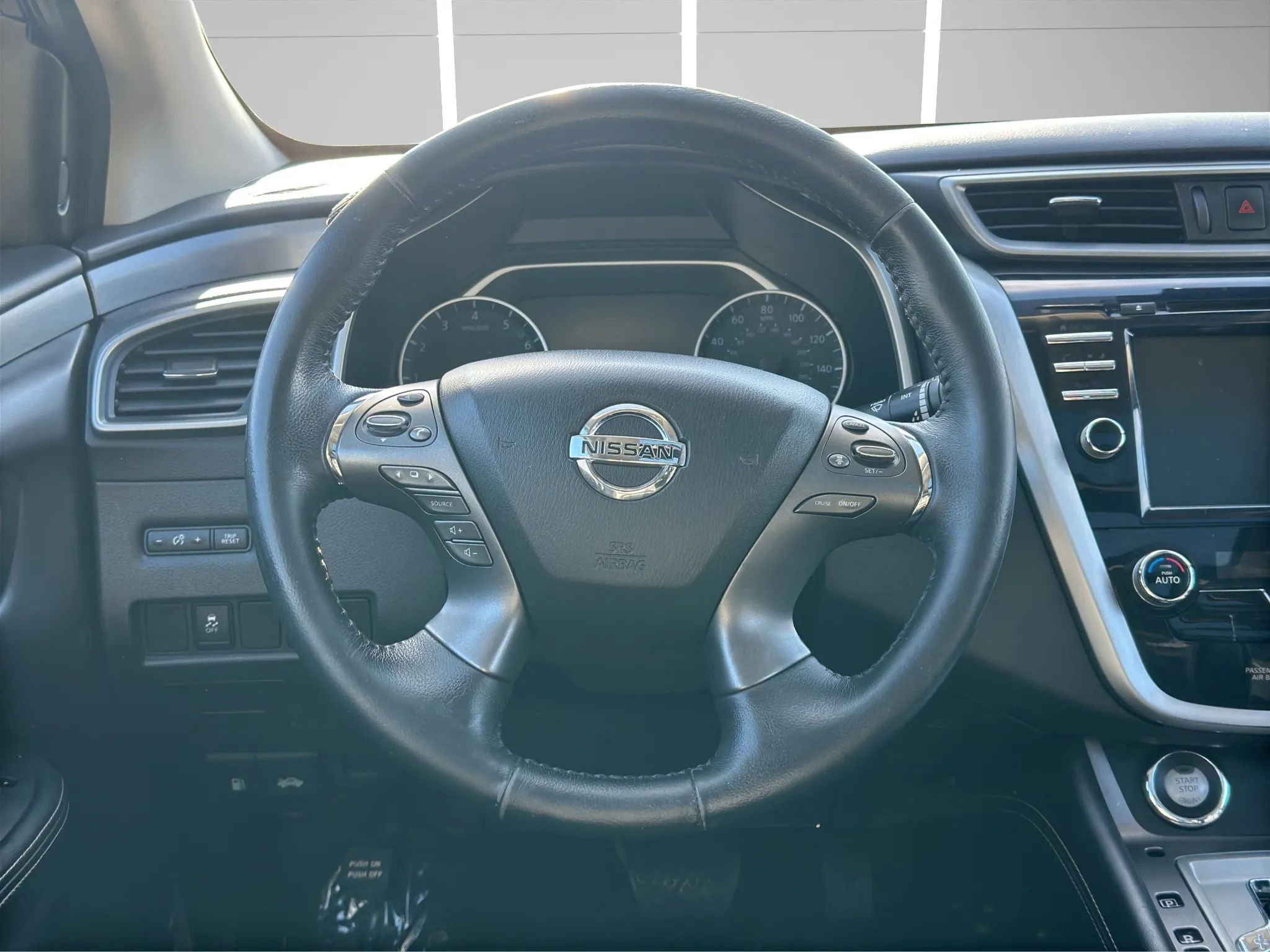 Used 2020 Nissan Murano SV w/ Premium Package image 17