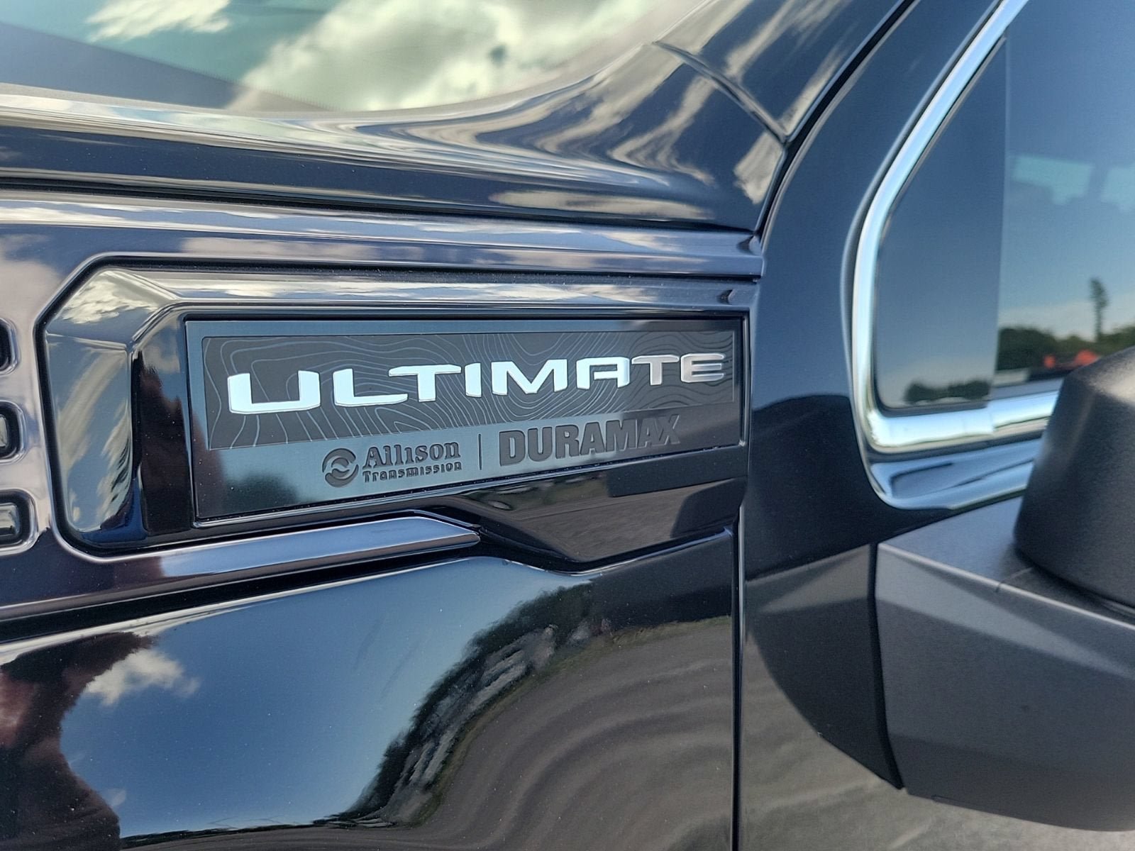Used 2024 GMC Sierra 2500 Denali Ultimate AWD/4WD image 10