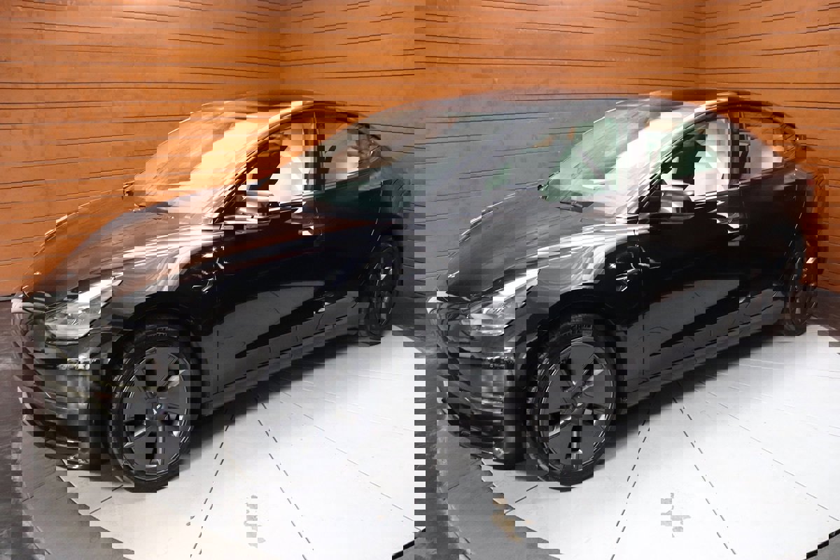 Used 2023 Tesla Model 3 Standard Range image 76